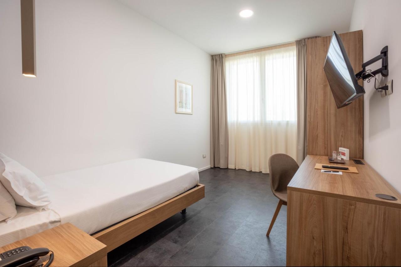 V Hotel Ancona Ngoại thất bức ảnh