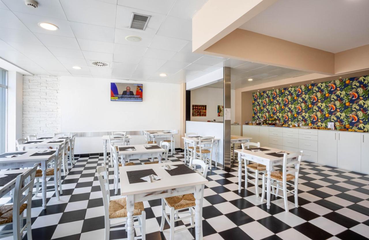 V Hotel Ancona Ngoại thất bức ảnh