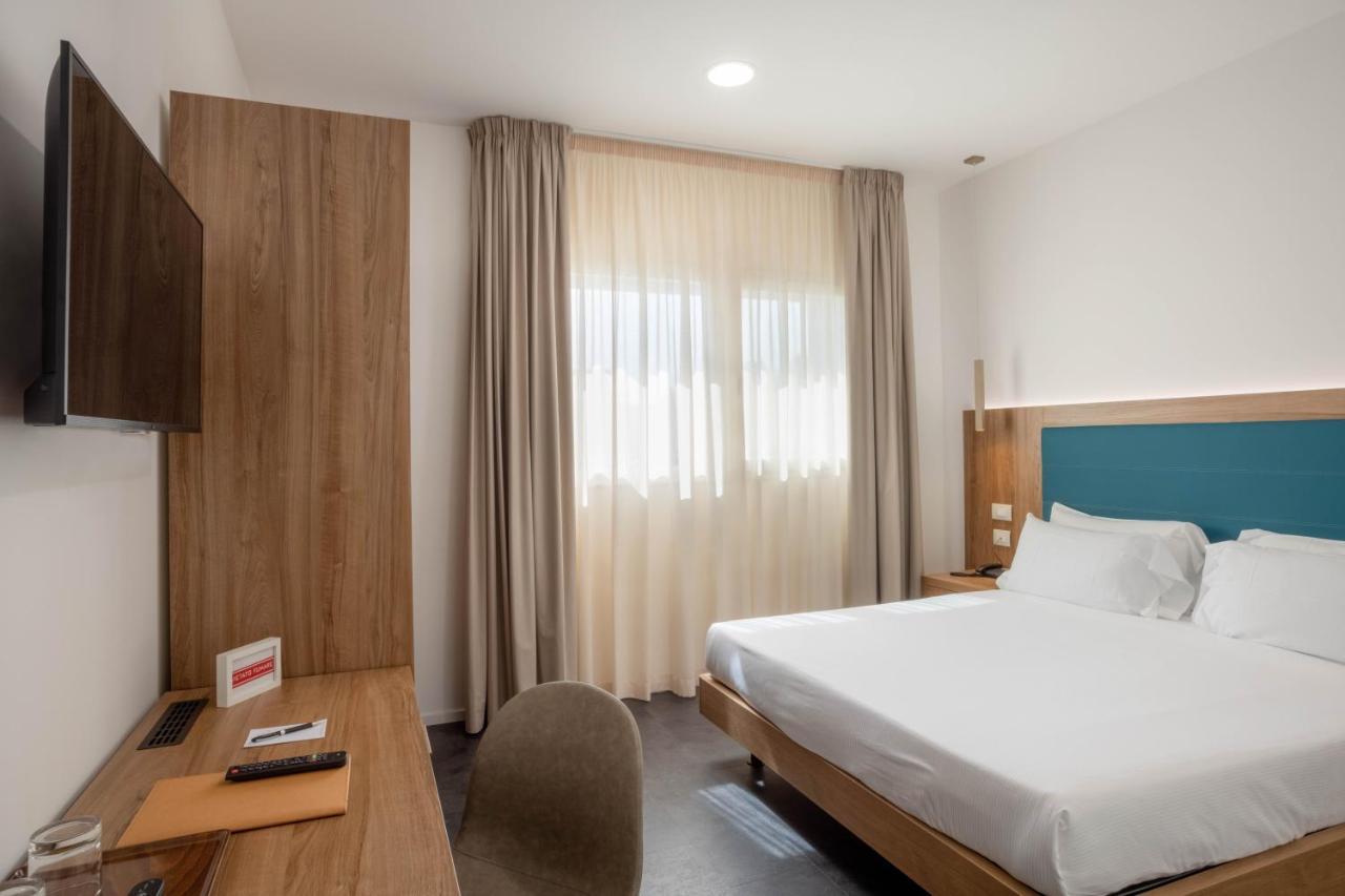 V Hotel Ancona Ngoại thất bức ảnh